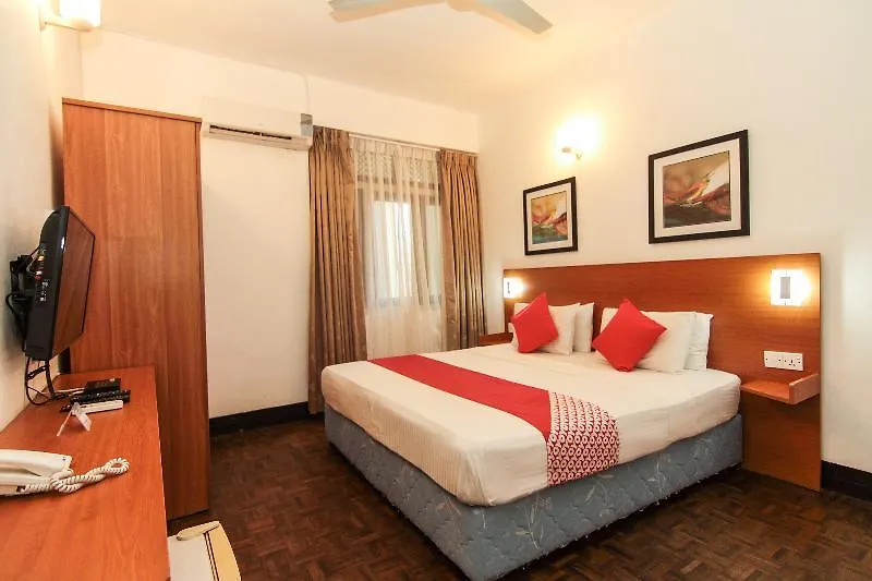 ** Otel Oyo 114 Ghandy Negombo Sri Lanka