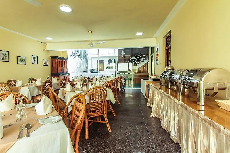 Oyo 114 Ghandy Negombo